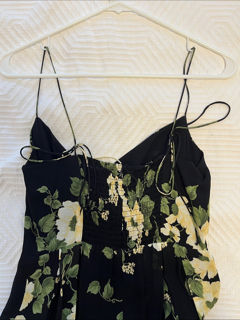 Reformation Jaelyn Dress in Epernay | Black Floral Size 6, Like New - Picture 5 of 7